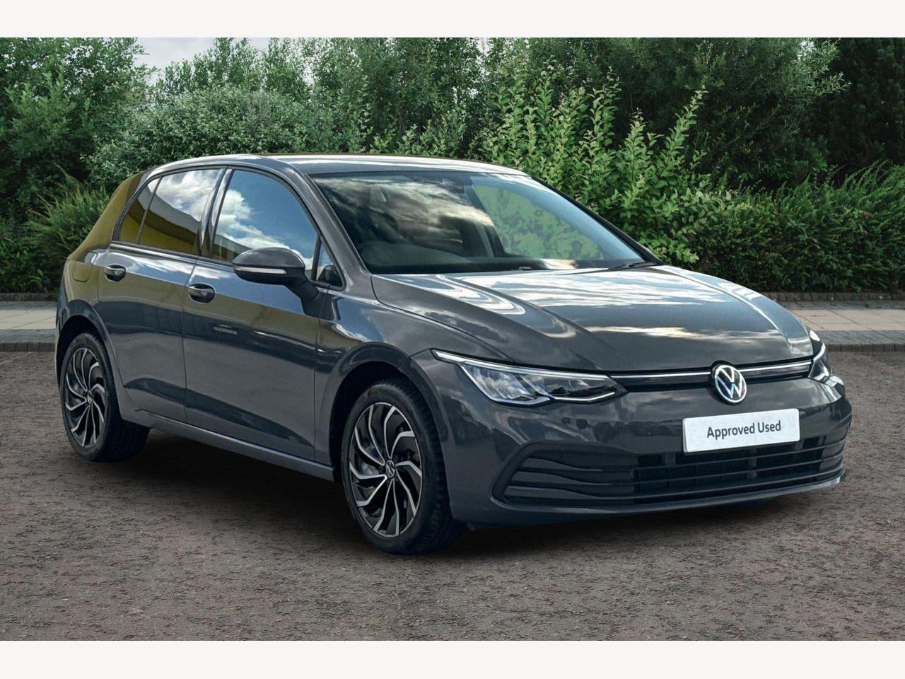 Main listing image - Volkswagen Golf