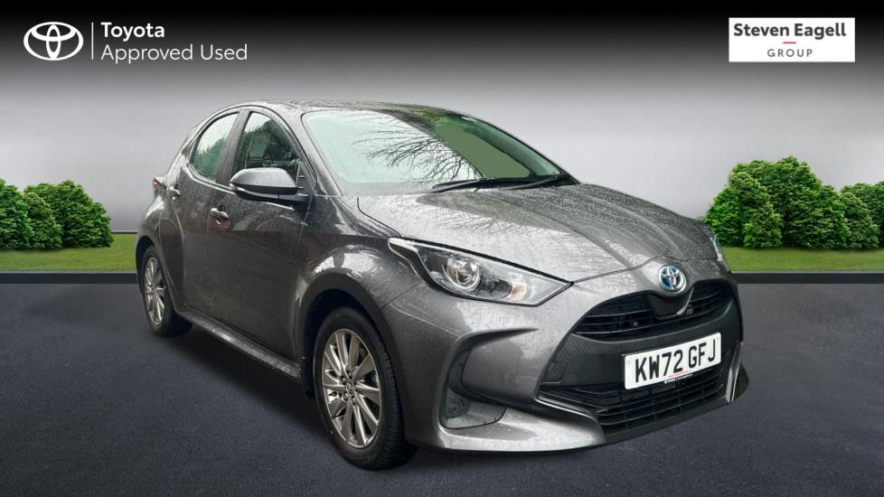 Main listing image - Toyota Yaris