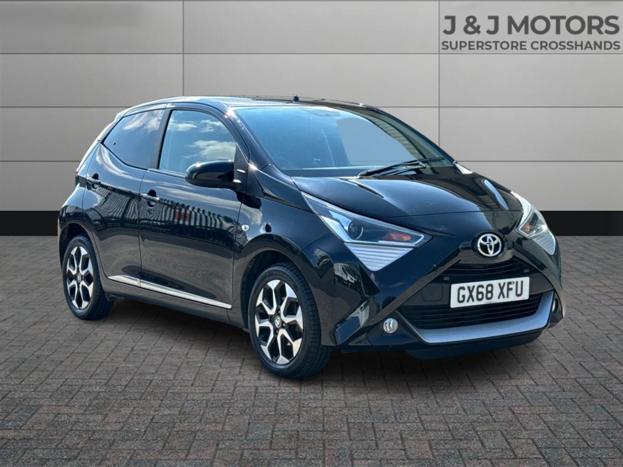 Main listing image - Toyota Aygo