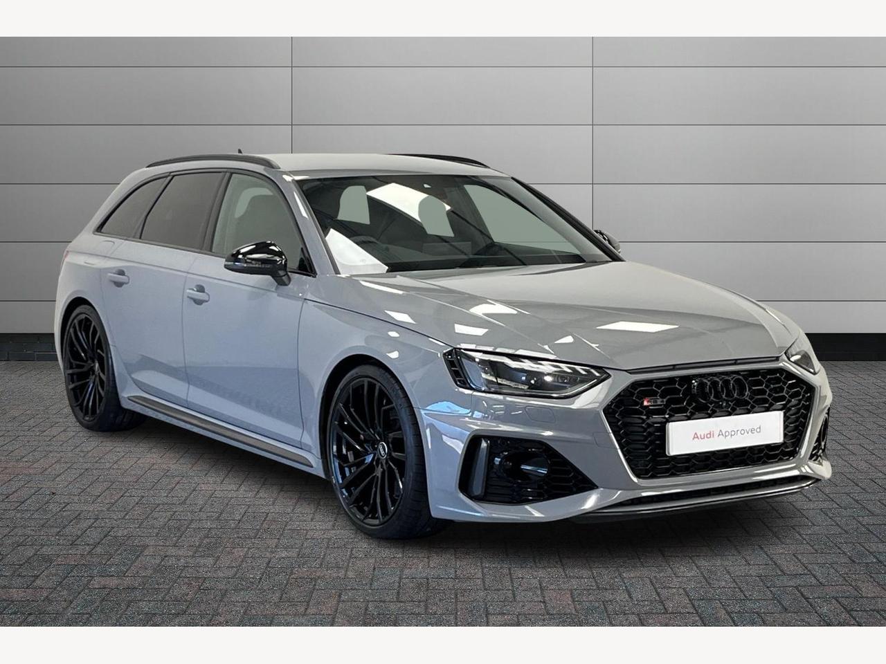 Main listing image - Audi RS4