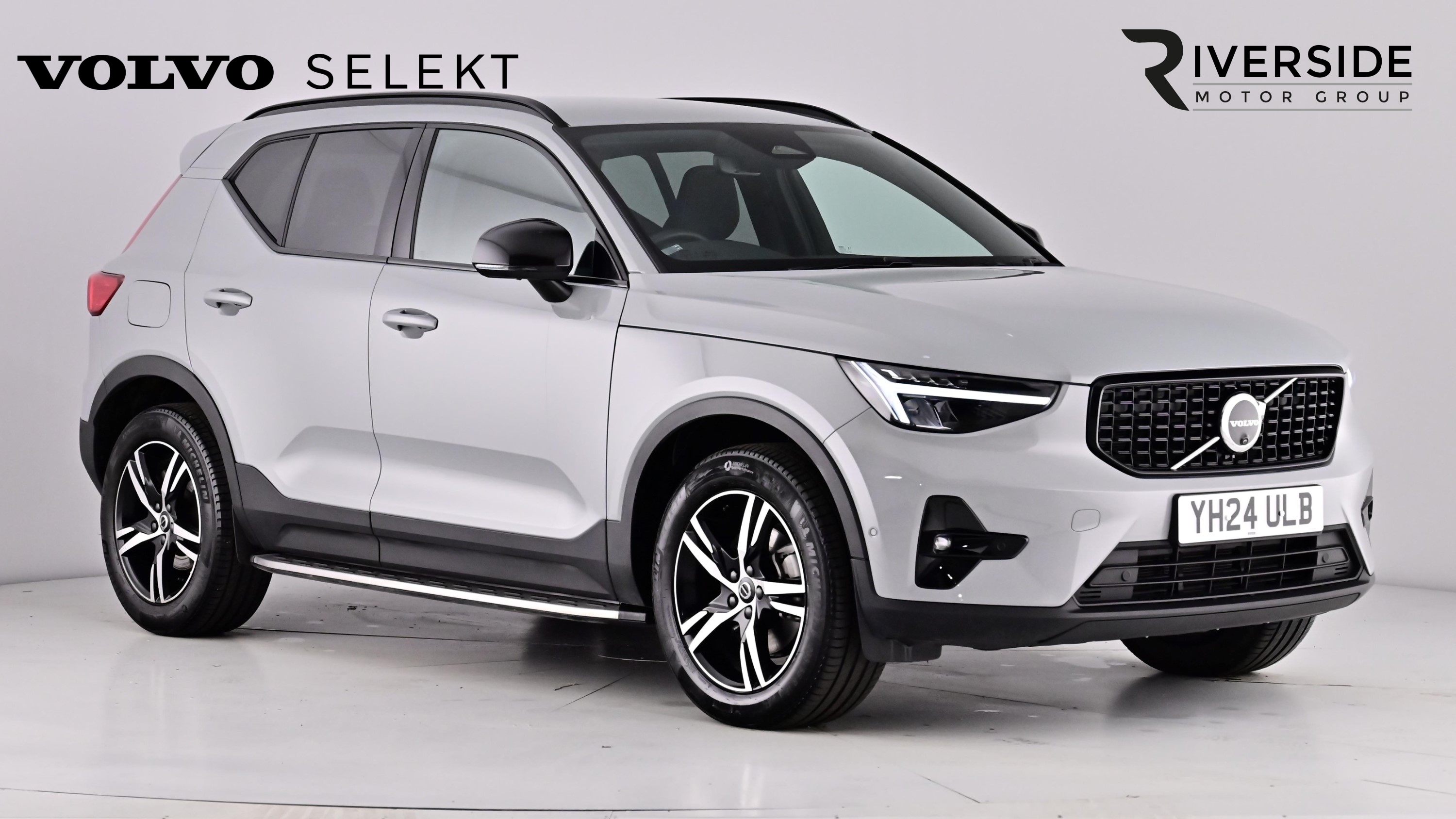 Main listing image - Volvo XC40