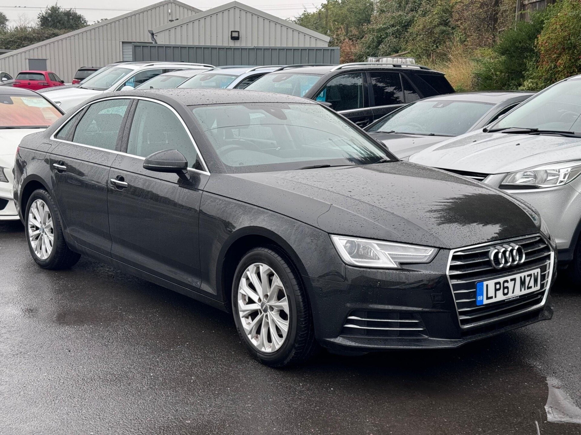 Main listing image - Audi A4