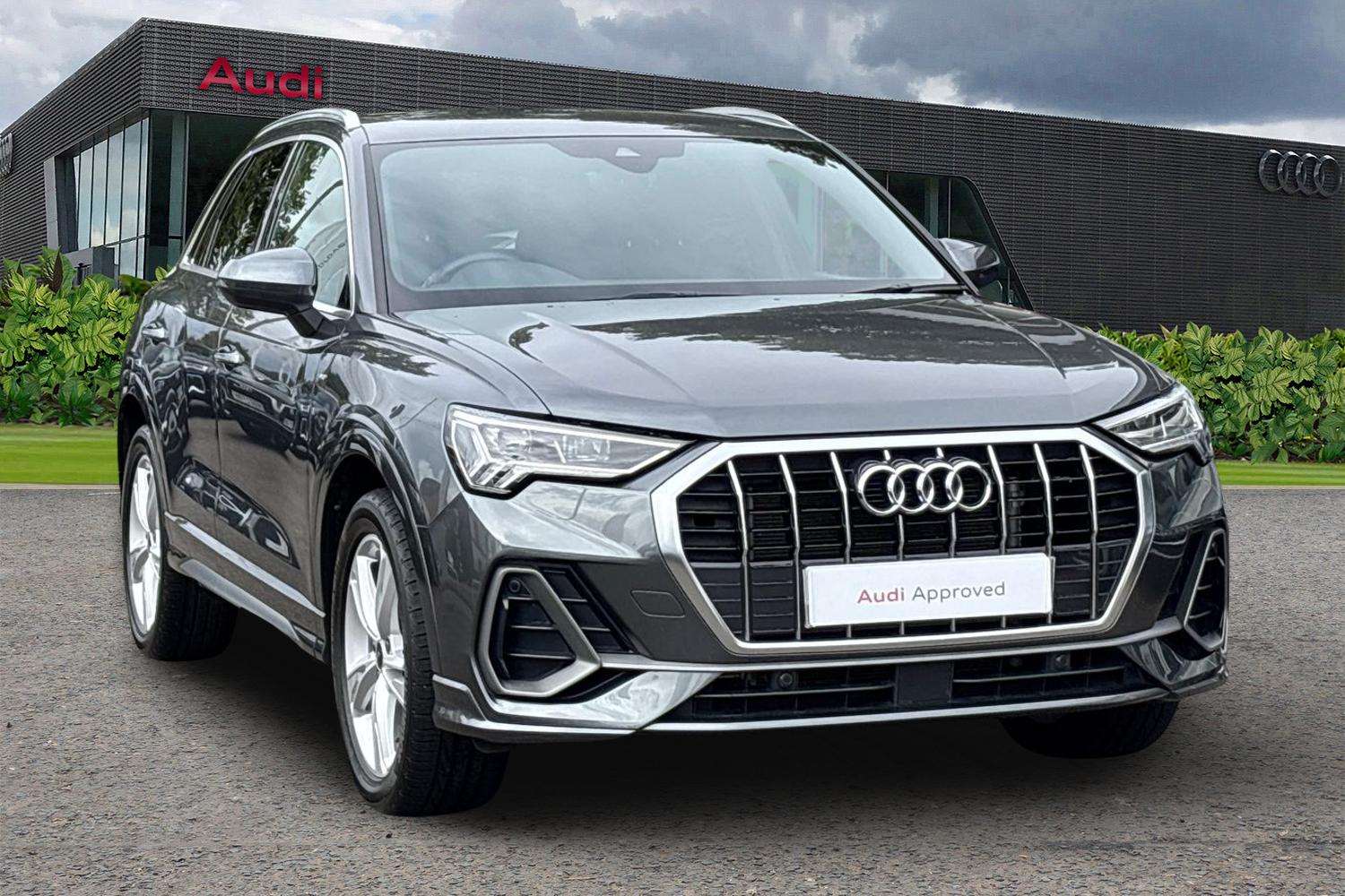 Main listing image - Audi Q3