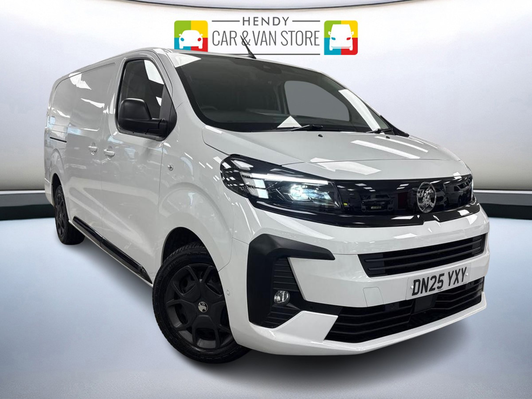 Main listing image - Vauxhall Vivaro