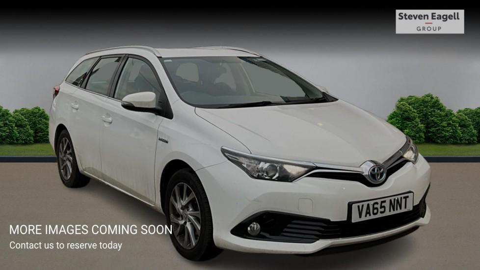 Main listing image - Toyota Auris Touring Sport