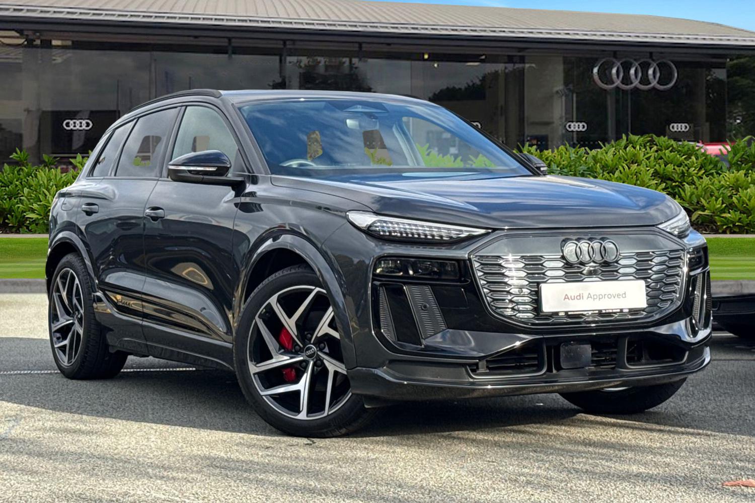 Main listing image - Audi Q6 e-tron