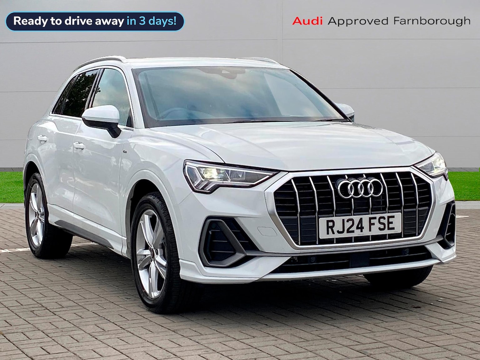 Main listing image - Audi Q3