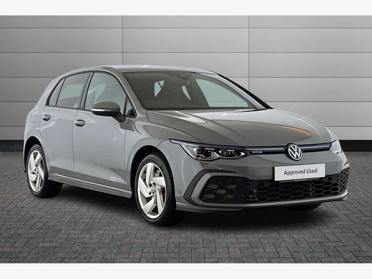 Main listing image - Volkswagen Golf GTE