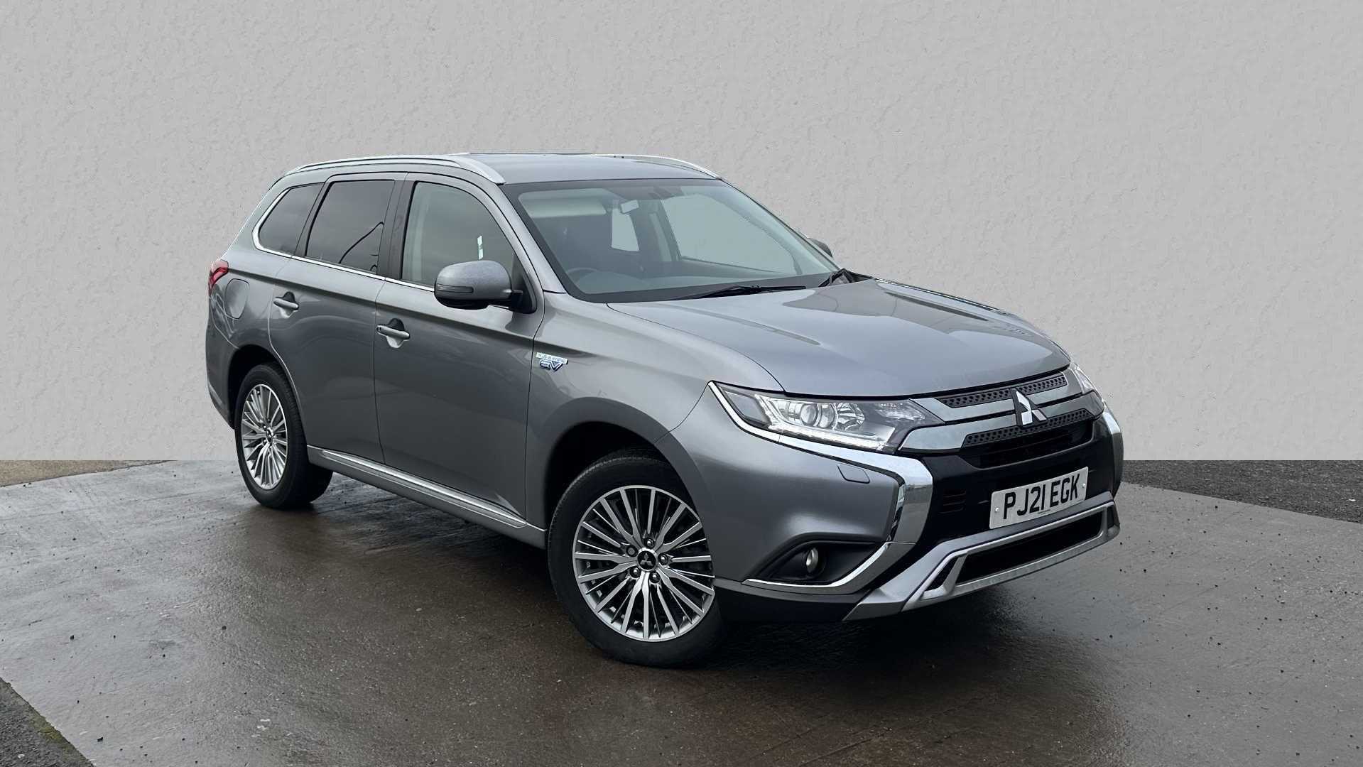 Main listing image - Mitsubishi Outlander