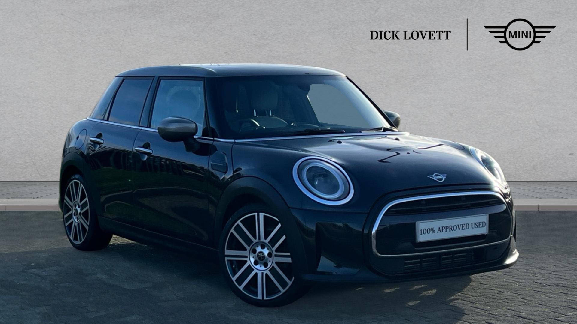 Main listing image - MINI Hatchback 5dr