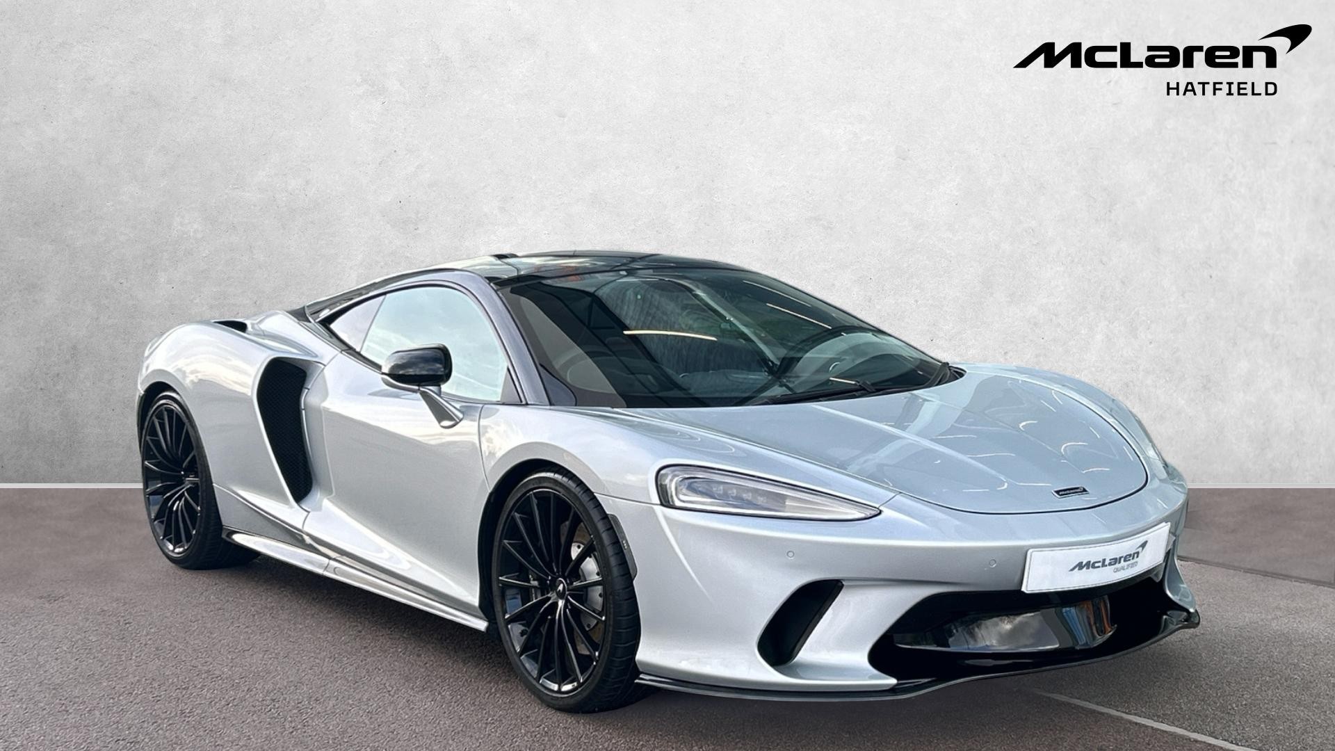 Main listing image - McLaren GT