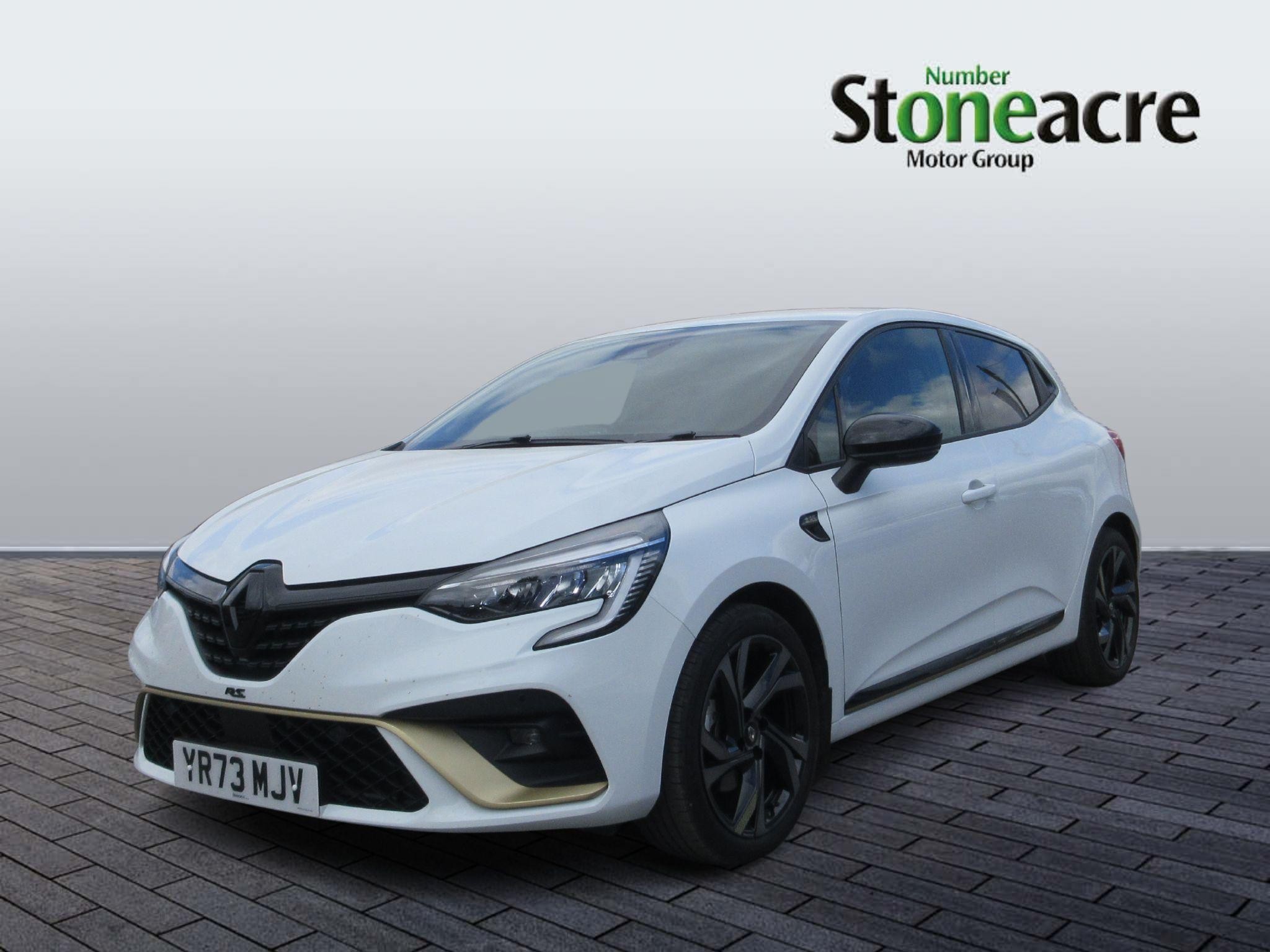 Main listing image - Renault Clio
