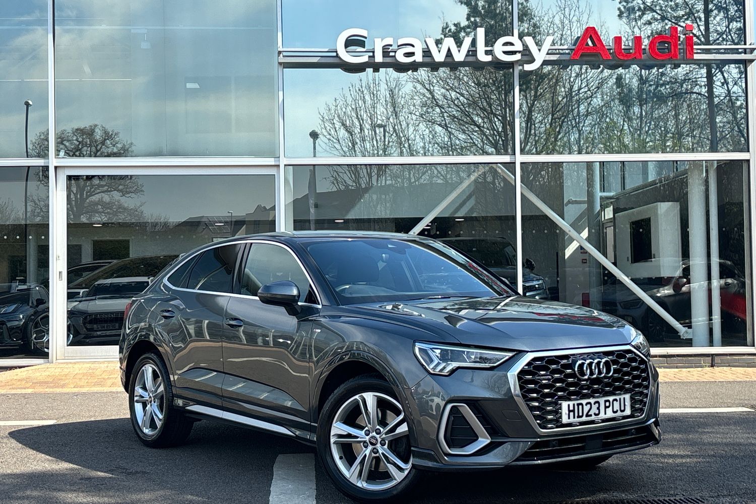 Main listing image - Audi Q3