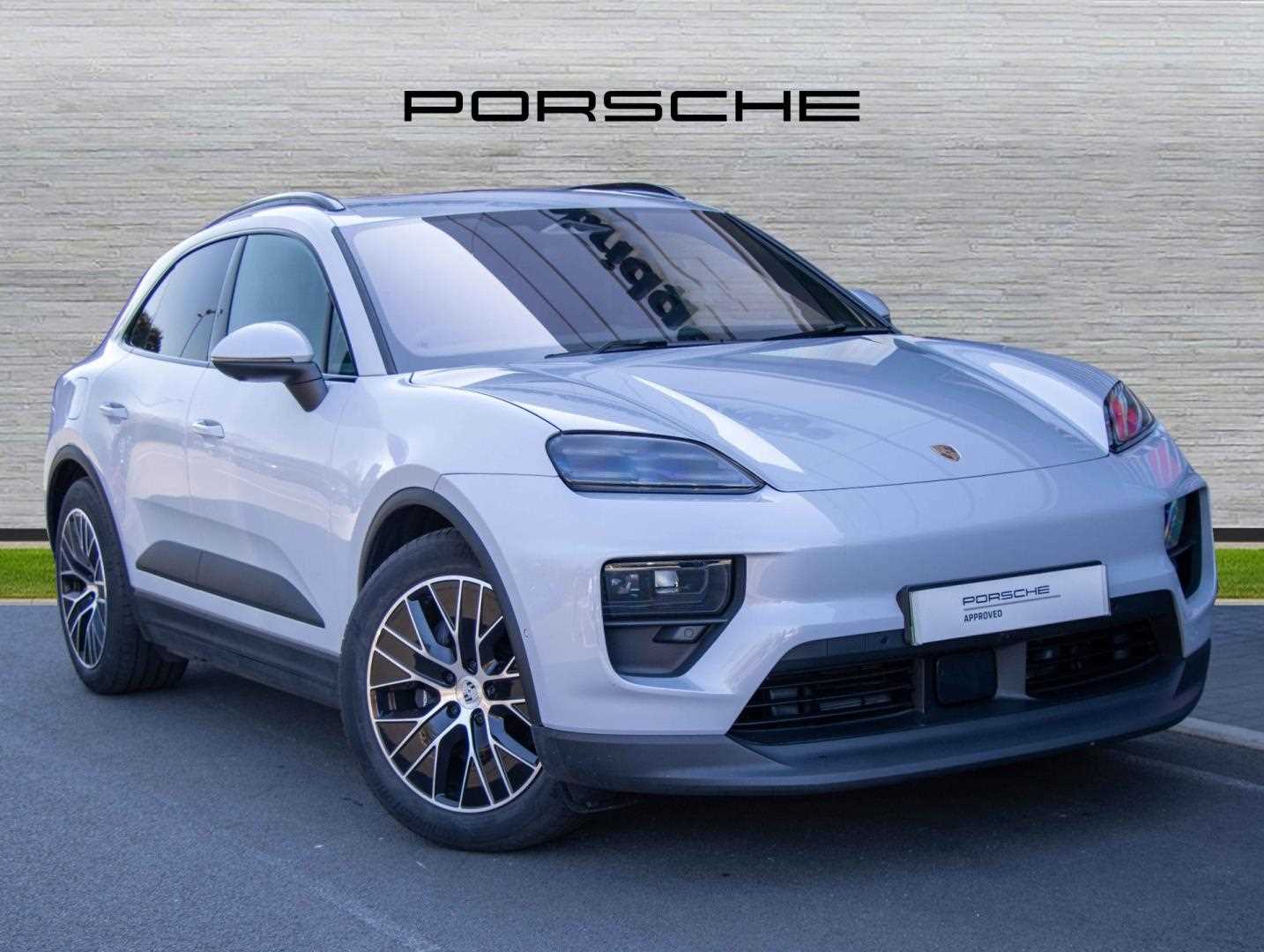 Main listing image - Porsche Macan