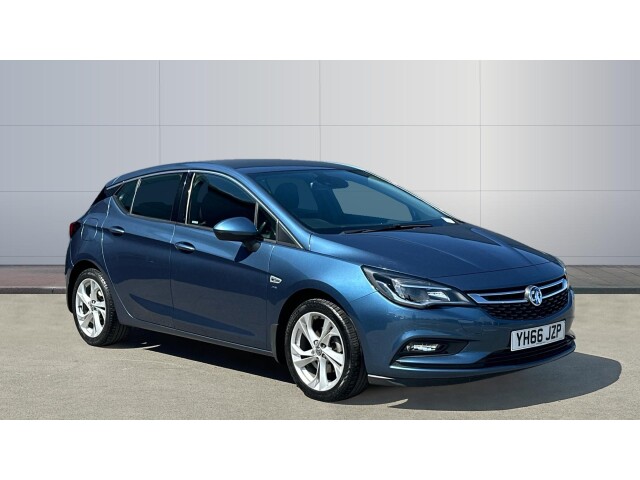 Main listing image - Vauxhall Astra