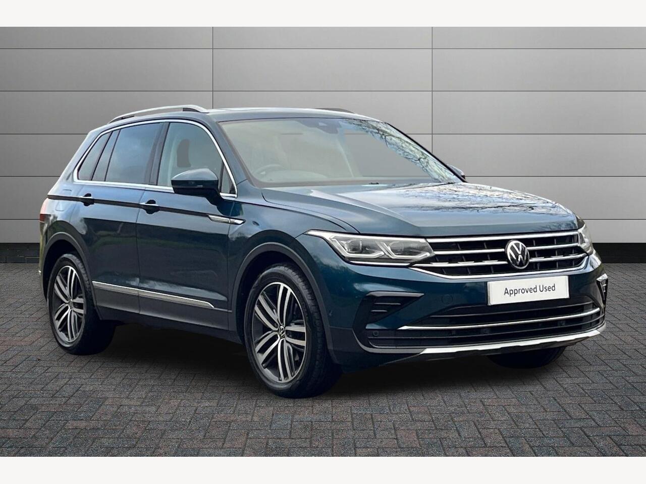 Main listing image - Volkswagen Tiguan