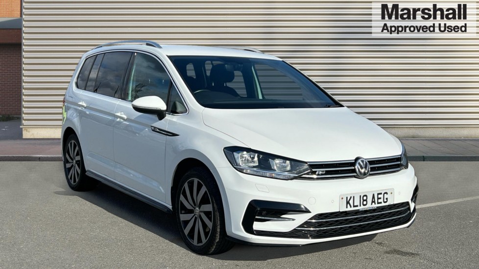 Main listing image - Volkswagen Touran