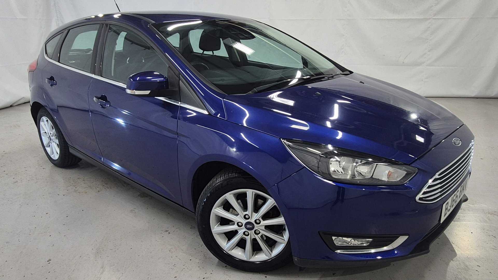 Main listing image - Ford Focus