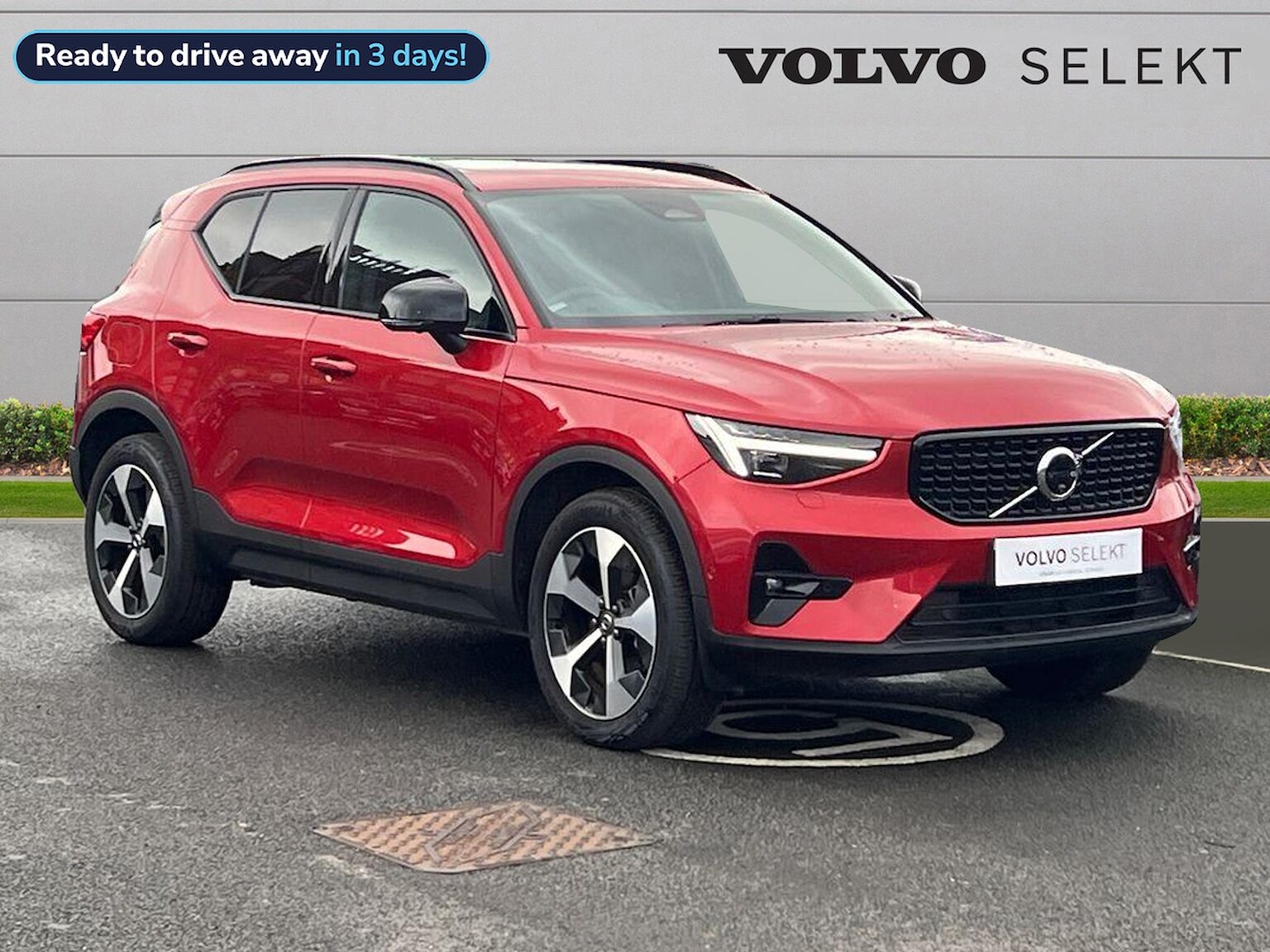 Main listing image - Volvo XC40