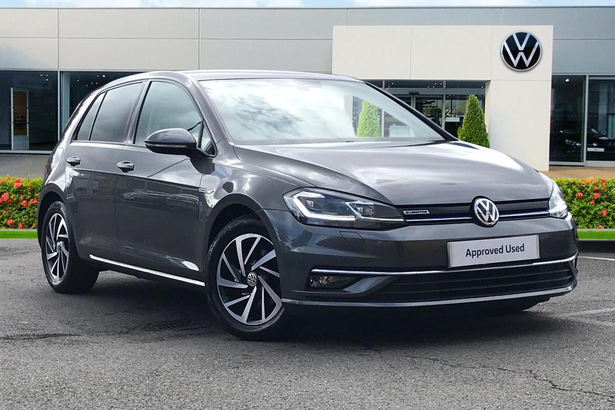 Main listing image - Volkswagen Golf