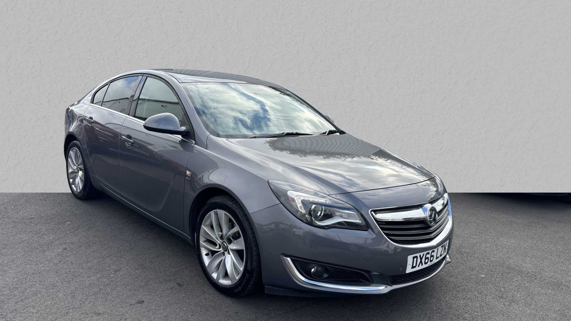 Main listing image - Vauxhall Insignia