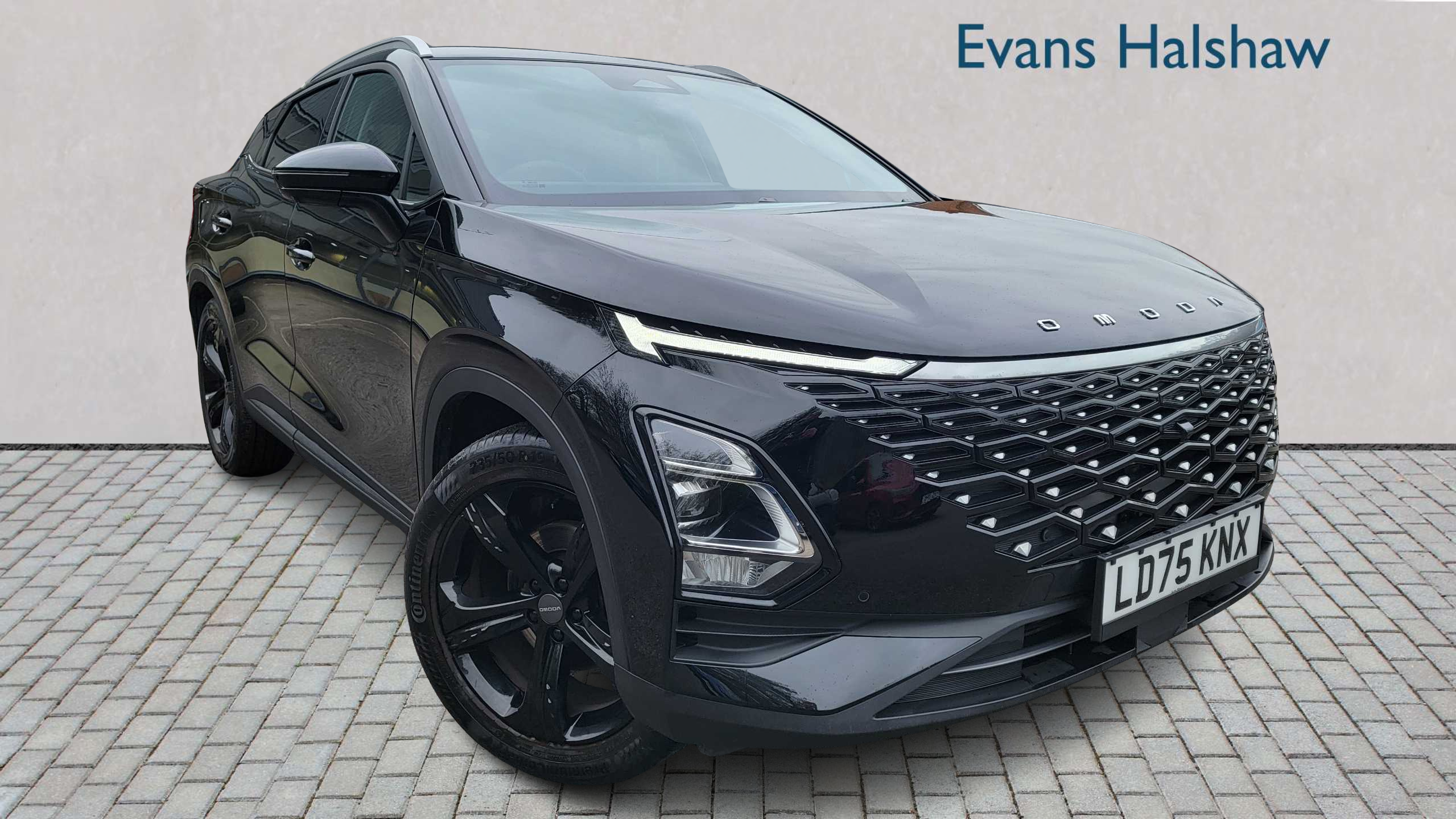 Main listing image - Omoda 5