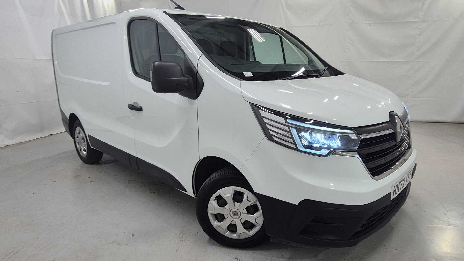 Main listing image - Renault Trafic
