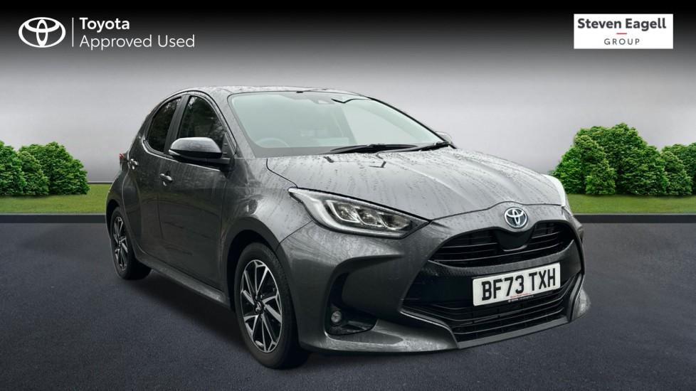 Main listing image - Toyota Yaris