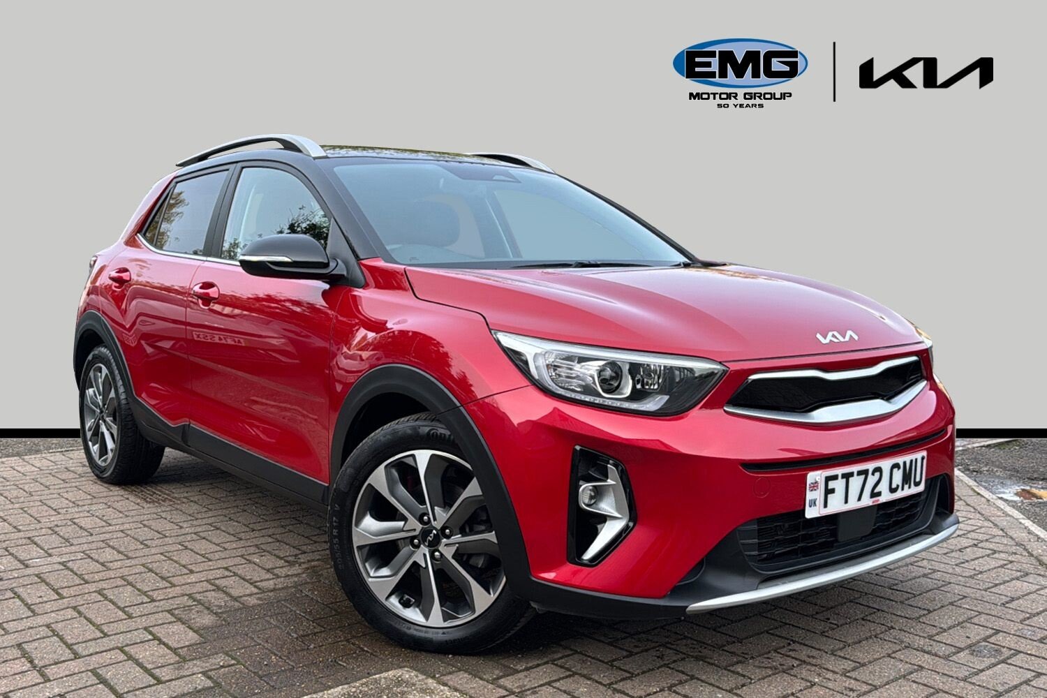 Main listing image - Kia Stonic