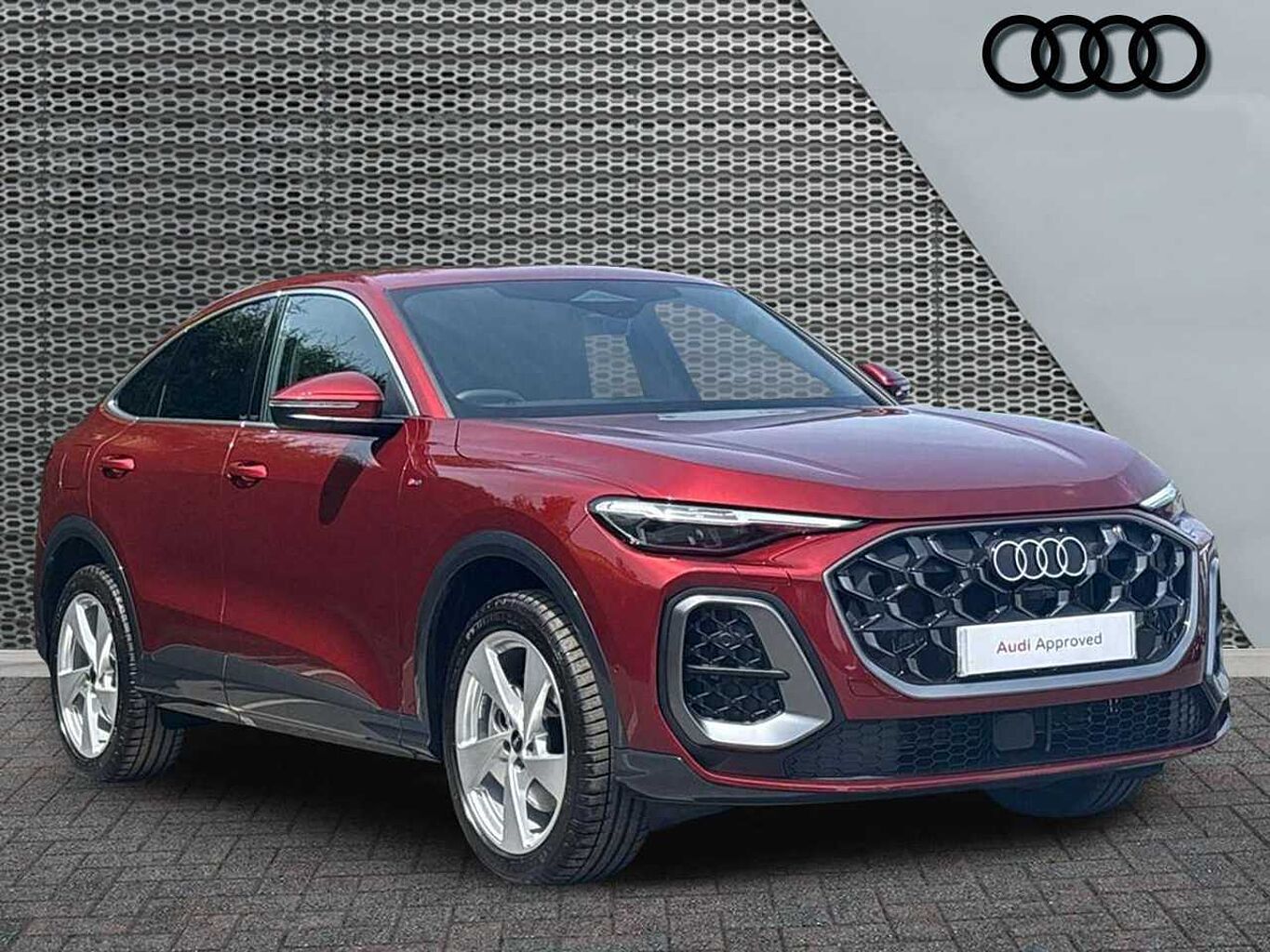 Main listing image - Audi Q5