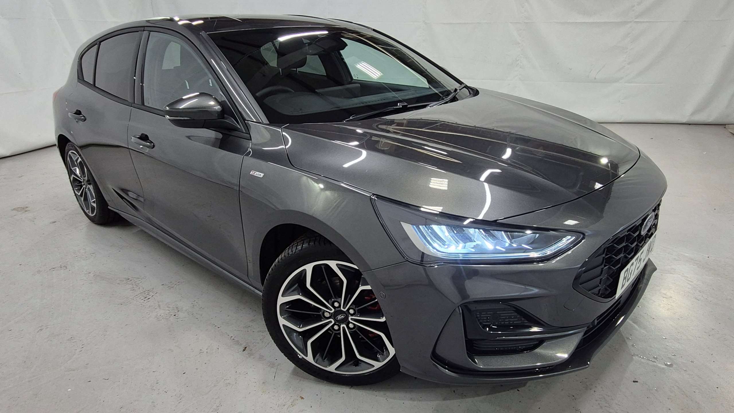 Main listing image - Ford Focus