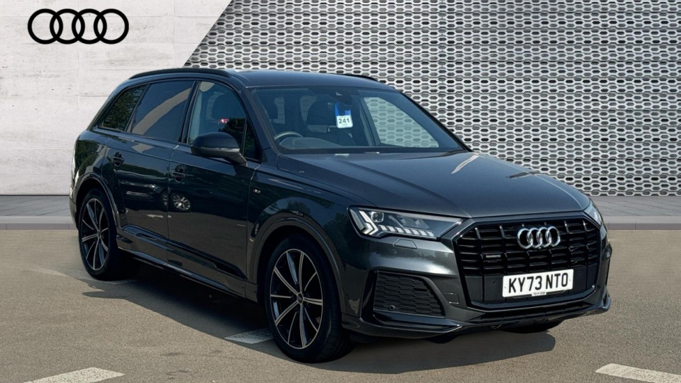 Main listing image - Audi Q7