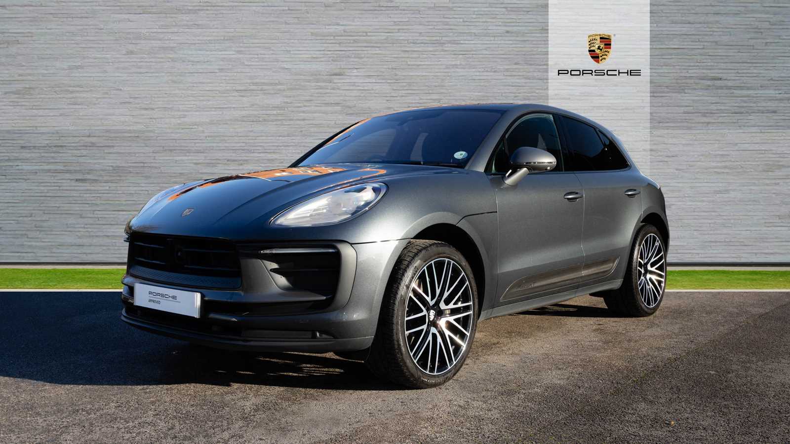 Main listing image - Porsche Macan