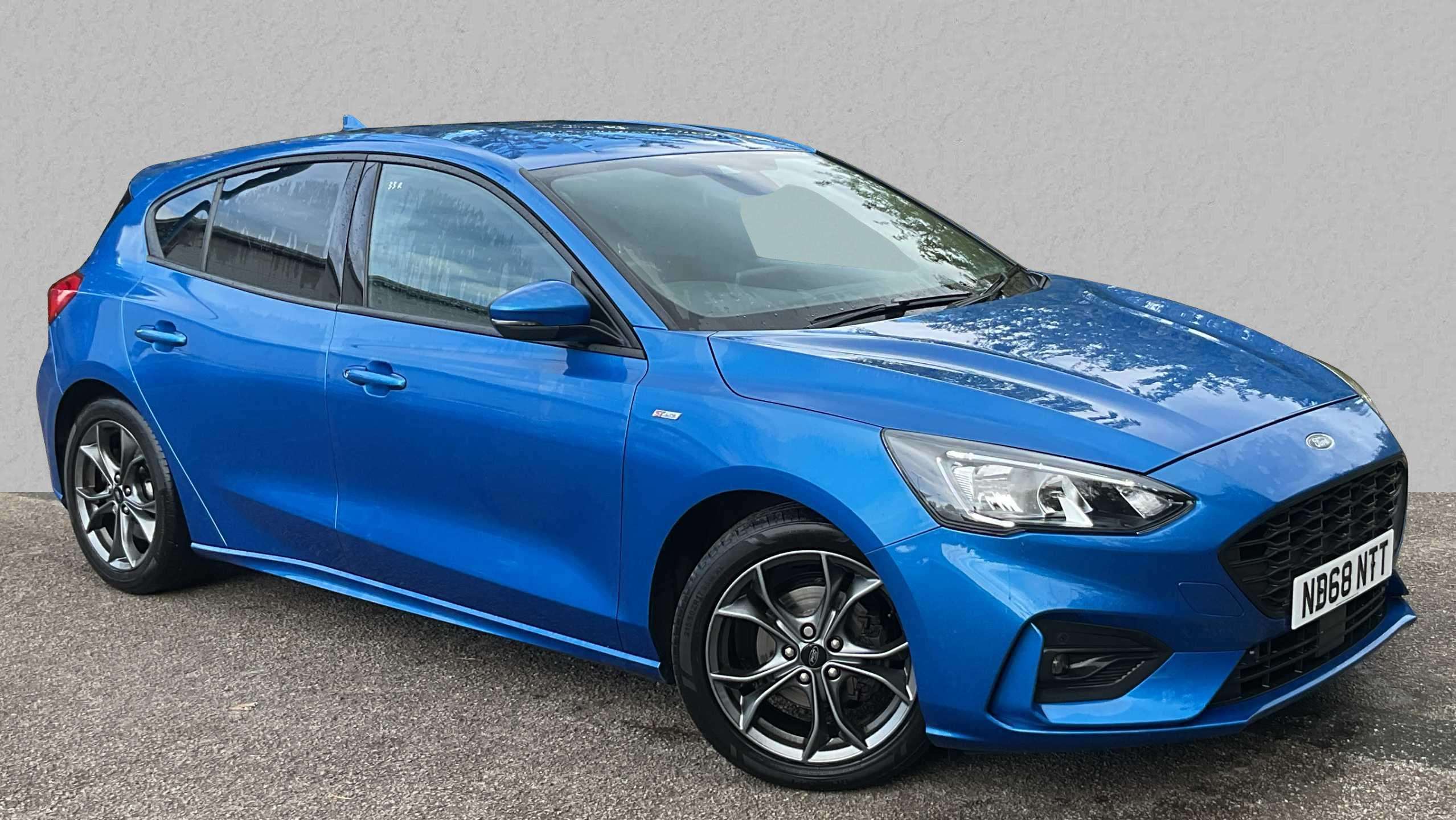 Main listing image - Ford Focus