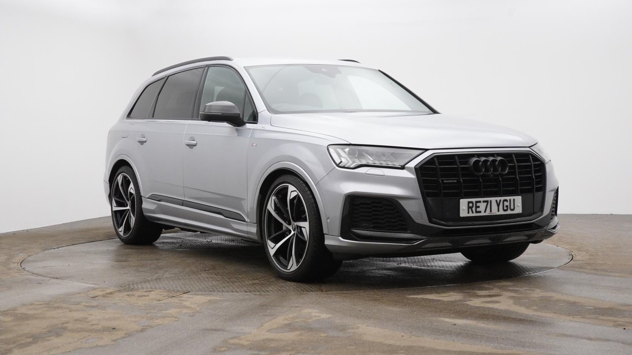 Main listing image - Audi Q7