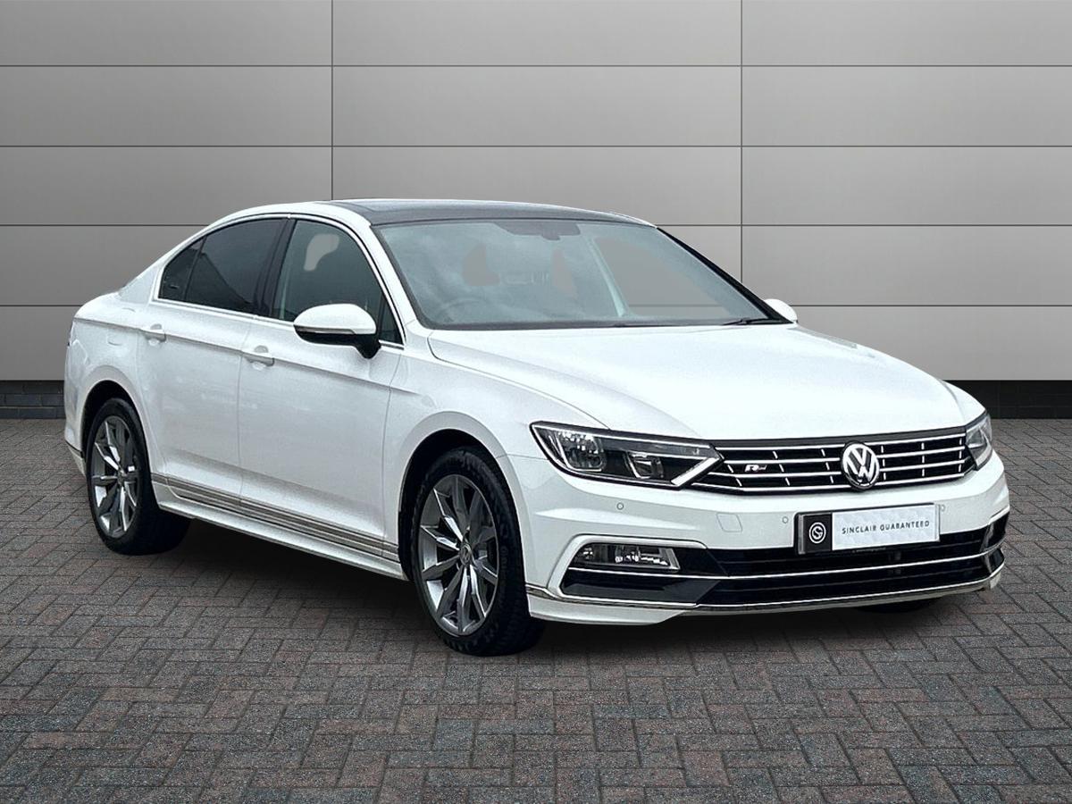 Main listing image - Volkswagen Passat