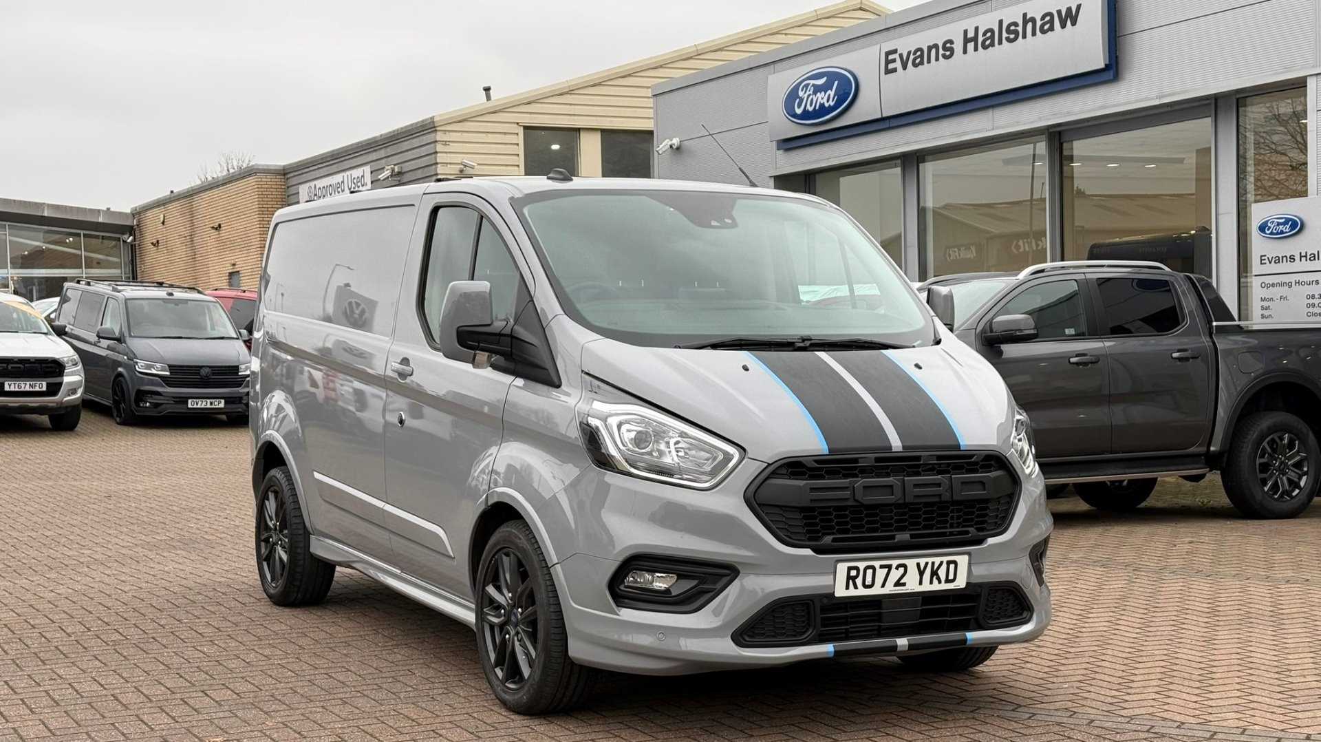 Main listing image - Ford Transit Custom