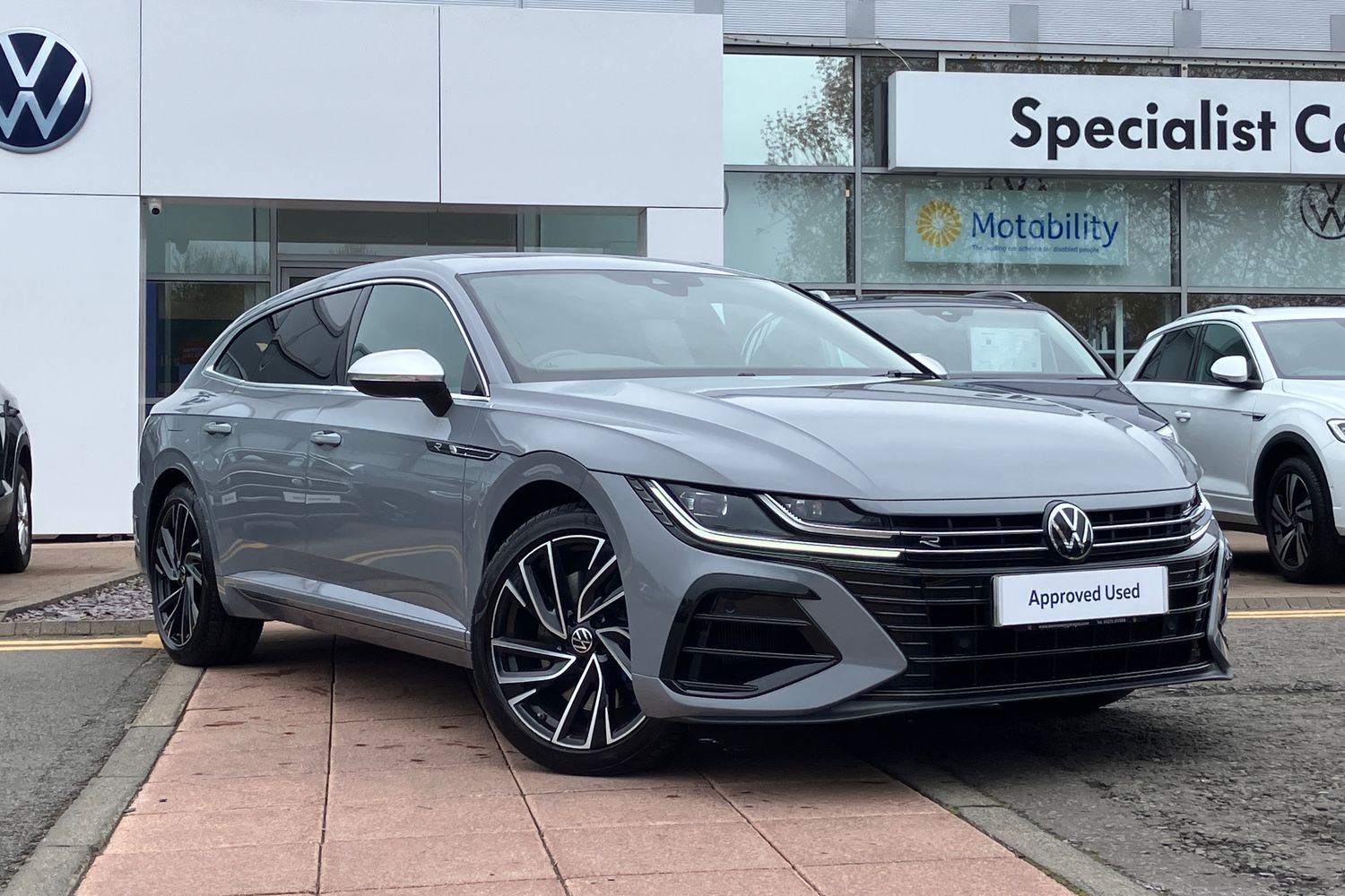 Main listing image - Volkswagen Arteon Shooting Brake