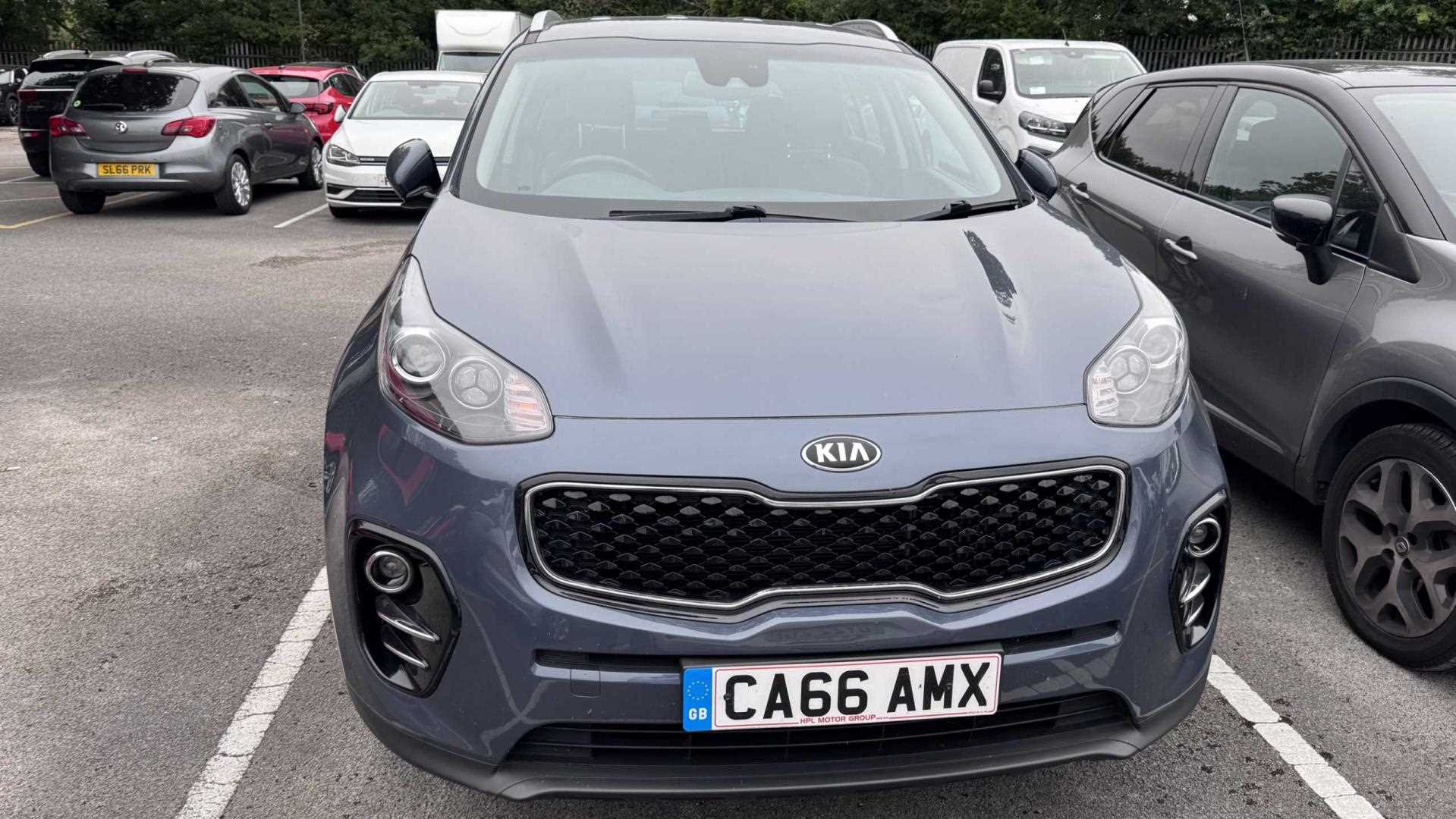 Main listing image - Kia Sportage