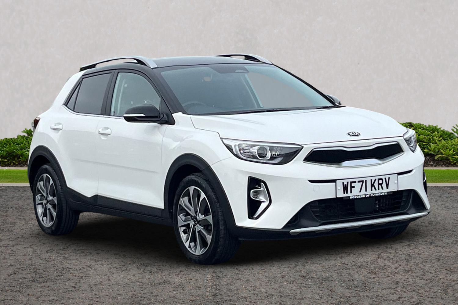 Main listing image - Kia Stonic