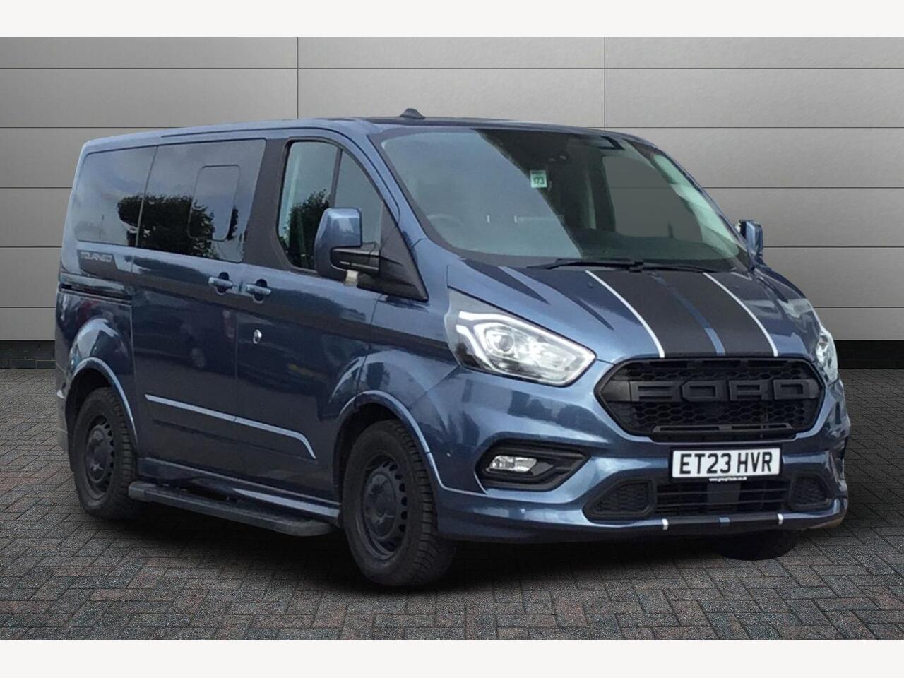 Main listing image - Ford Tourneo Custom