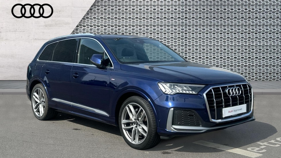 Main listing image - Audi Q7
