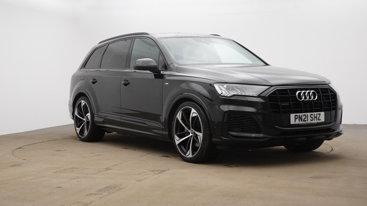 Main listing image - Audi Q7