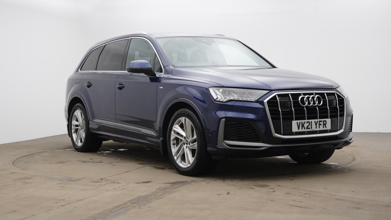 Main listing image - Audi Q7