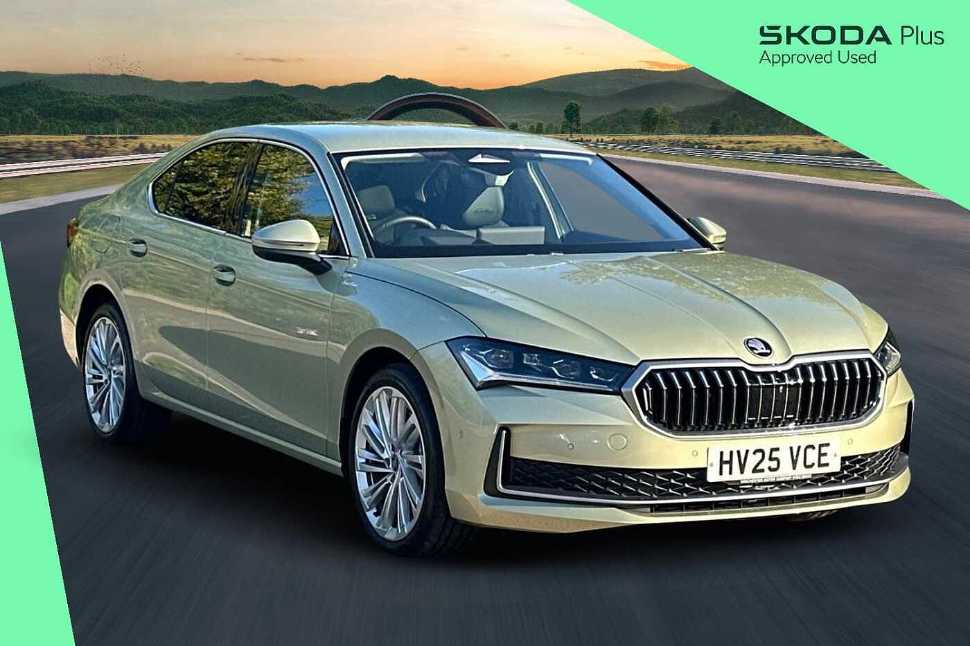 Main listing image - Skoda Superb