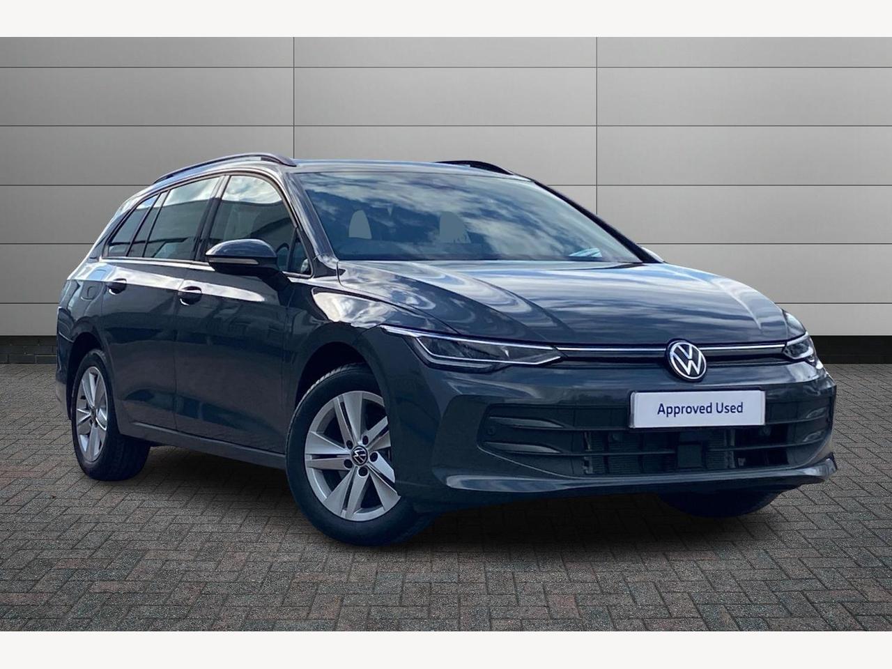 Main listing image - Volkswagen Golf Estate