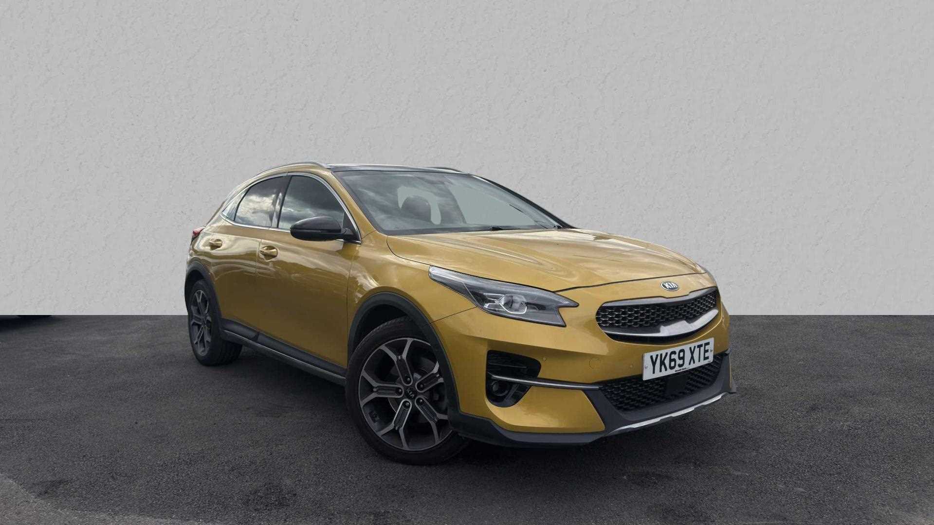 Main listing image - Kia XCeed