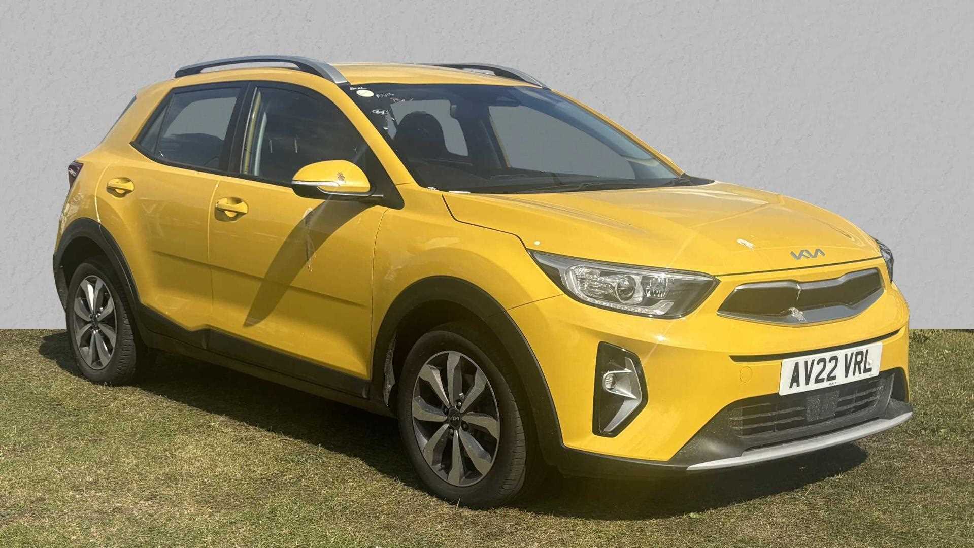 Main listing image - Kia Stonic