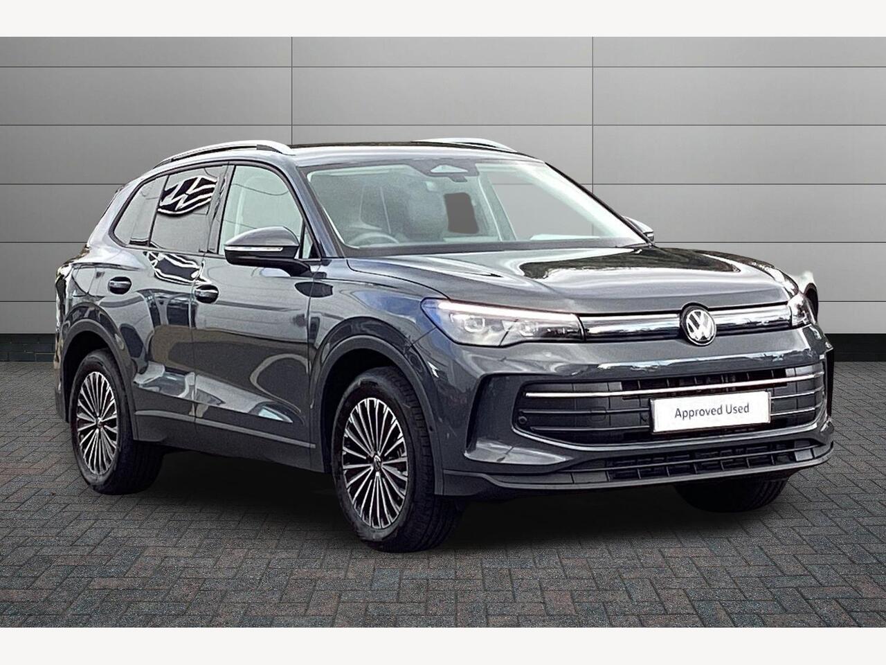 Main listing image - Volkswagen Tiguan