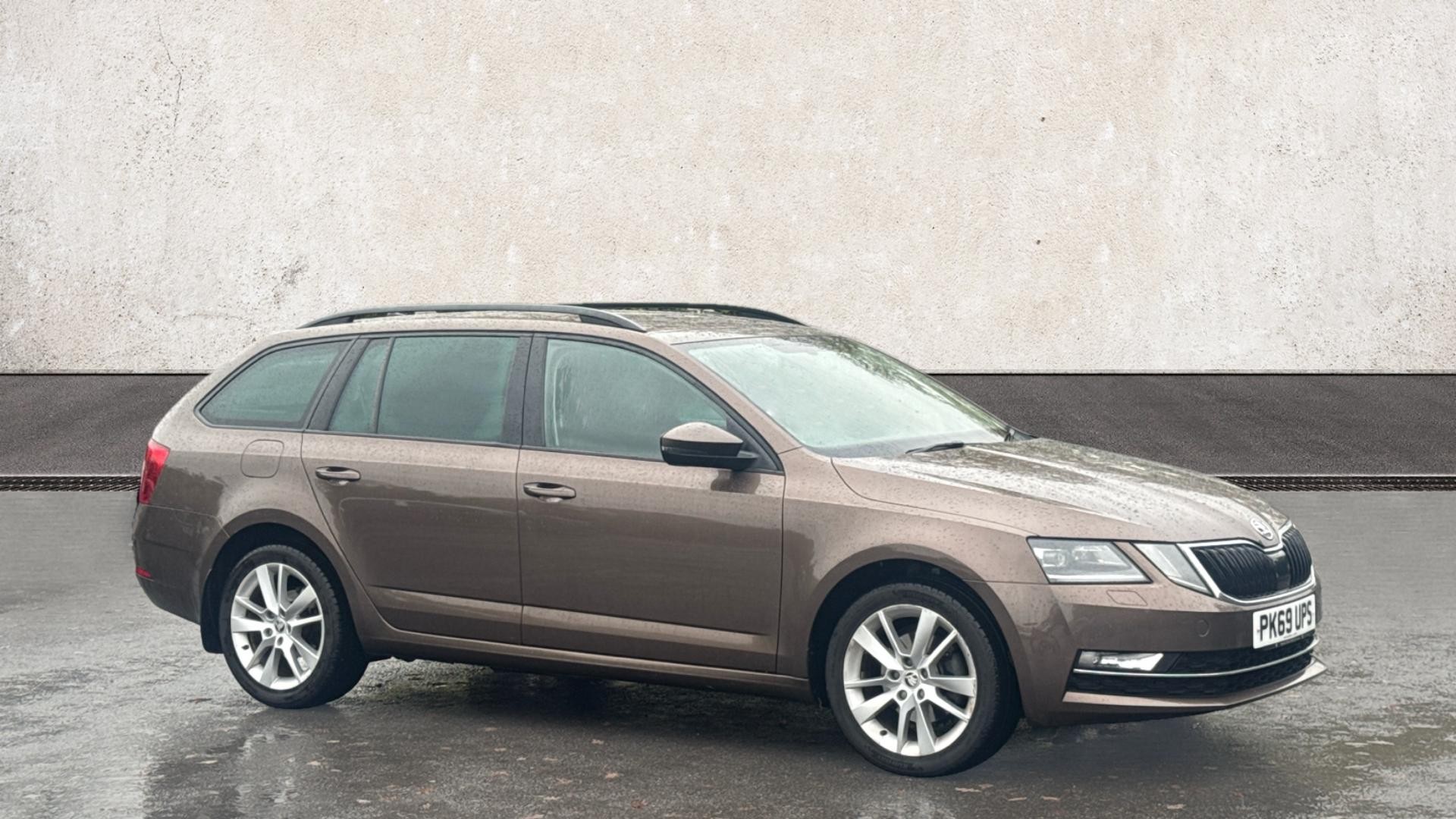Main listing image - Skoda Octavia Estate